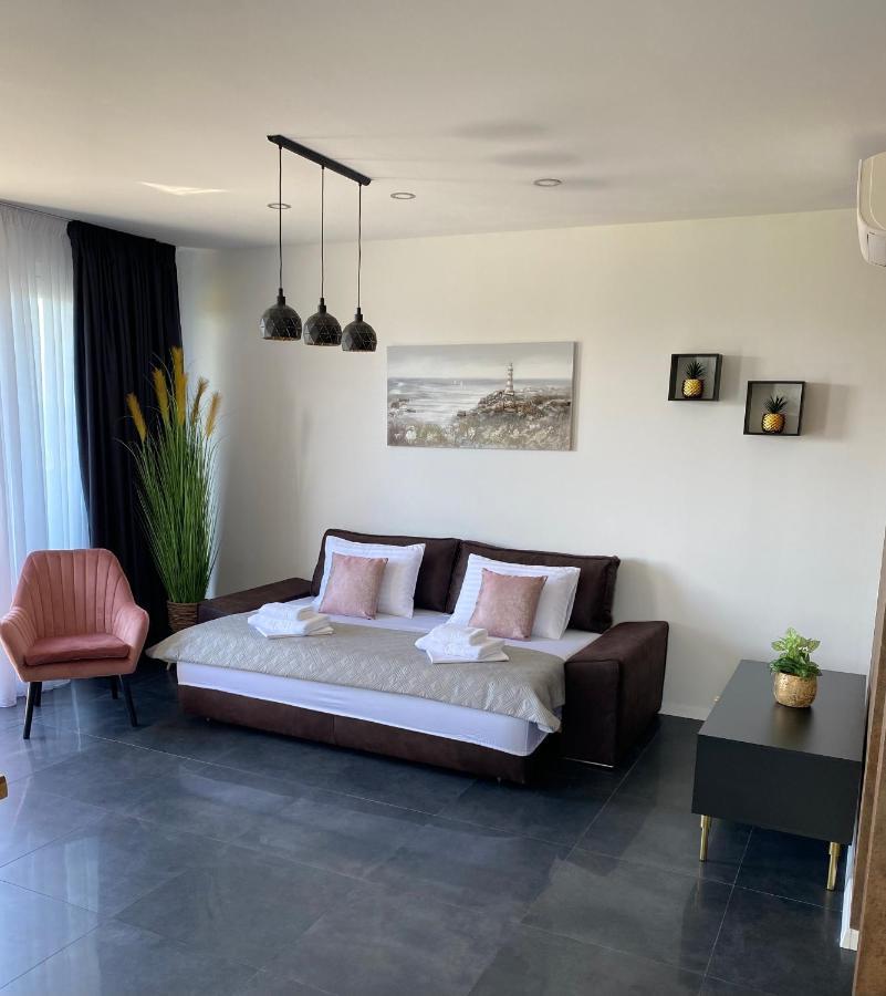 Villa Donatella Podstrana Esterno foto