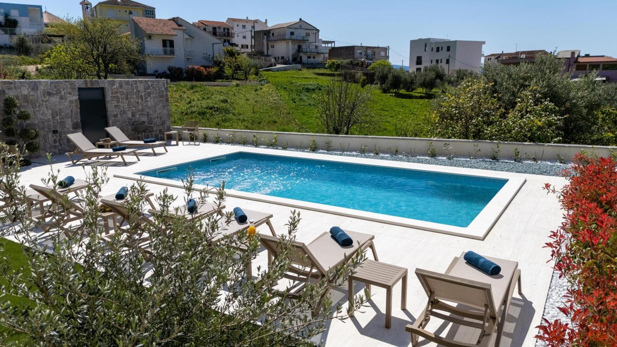 Villa Donatella Podstrana Esterno foto